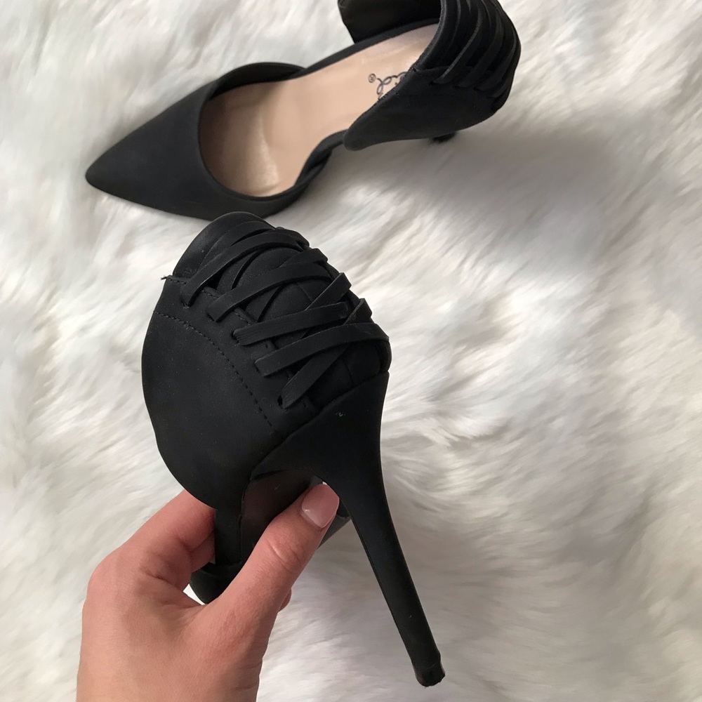 Black pumps - Picture 2 of 4